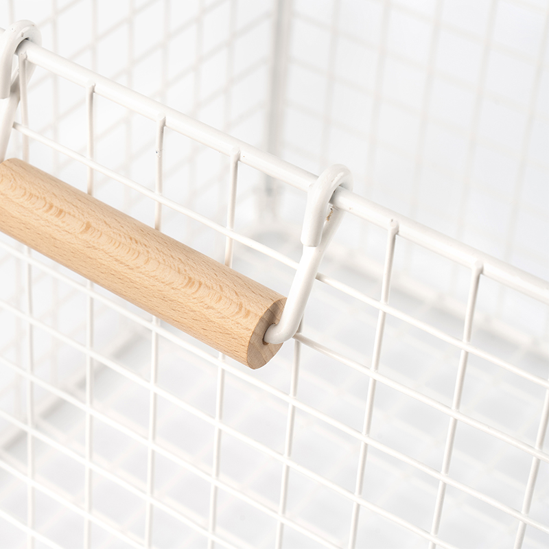 Žičane košare za pohranu s drvenim ručkama za smočnicu