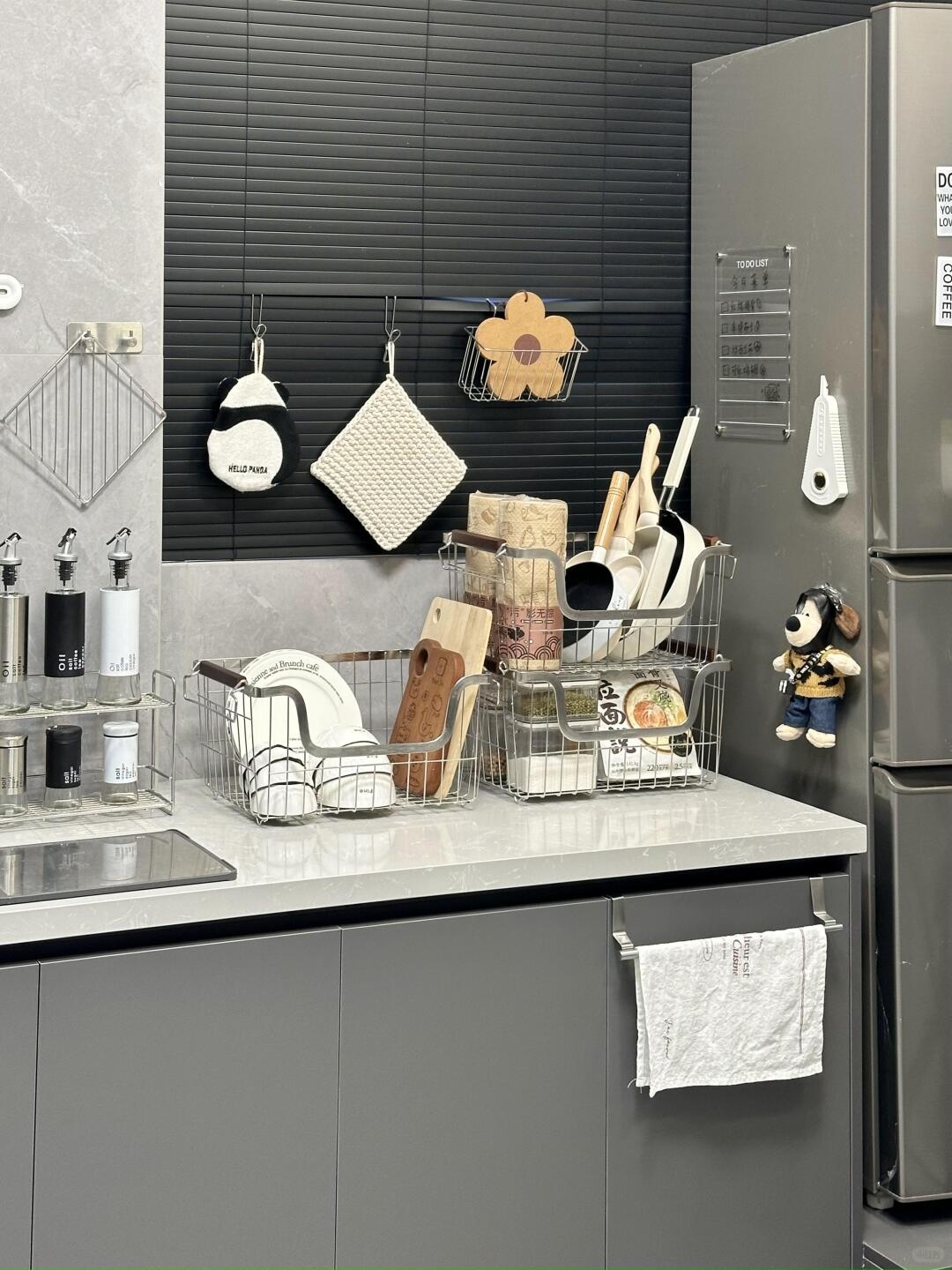 Obavezno za male stanove! Kako odabrati zidnu metalnu policu koja je nosiva i izdržljiva?